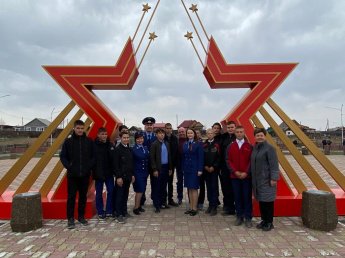 В рамках Всероссийского субботника на территории Оекского муниципального образования навели порядок на центральных улицах, общественных пространствах, водоемах