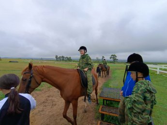 Первые летние военно-спортивные казачьи сборы, в которых приняли участие 26 воспитанников детско-юношеской молодёжной казачьей школы им.Платова